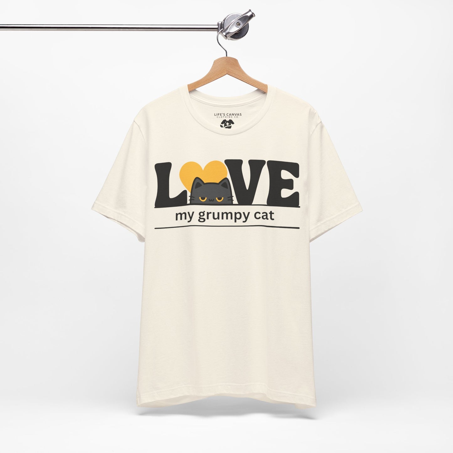 Love my grumpy cat graphic t-shirt in Natural
