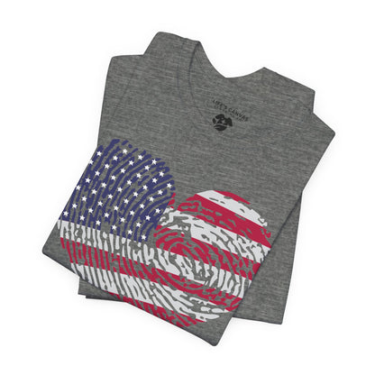 Thumbprint Heart – USA Edition – Unisex T-Shirt | FOR THE ONES WHO CARRY HOME IN THEIR HEART